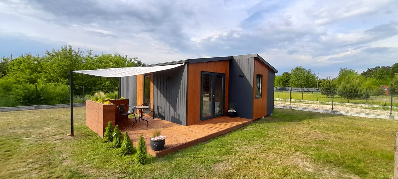 MOBI 35 — gotowy domek z tarasem